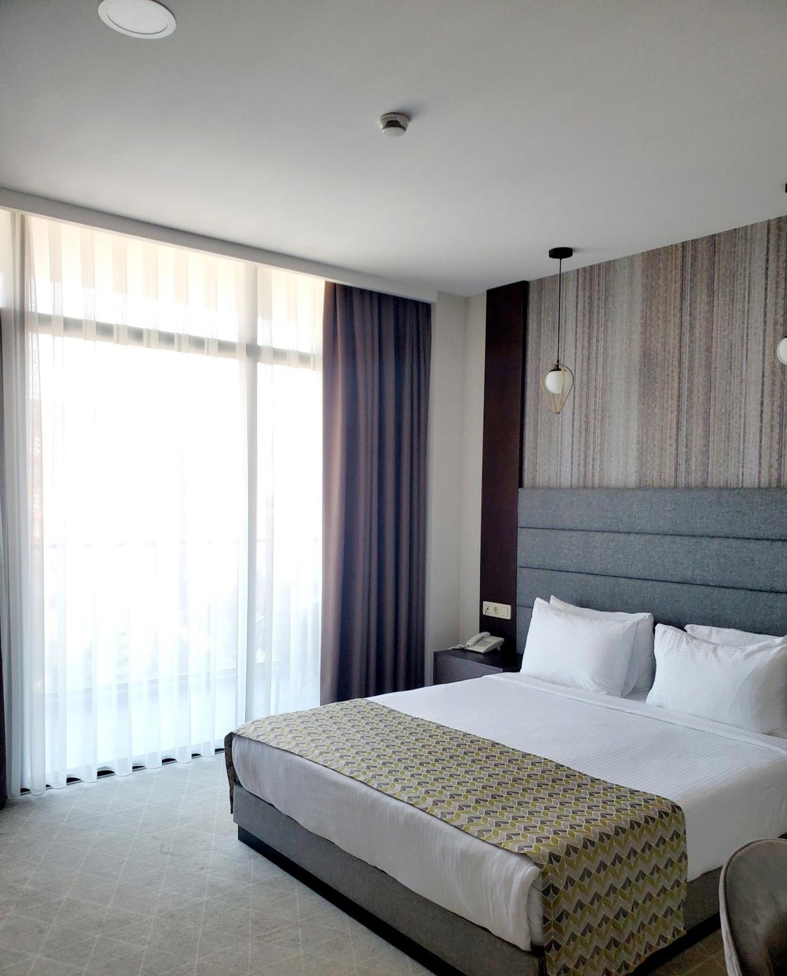 Hotel Salvador Batumi Eksteriør billede
